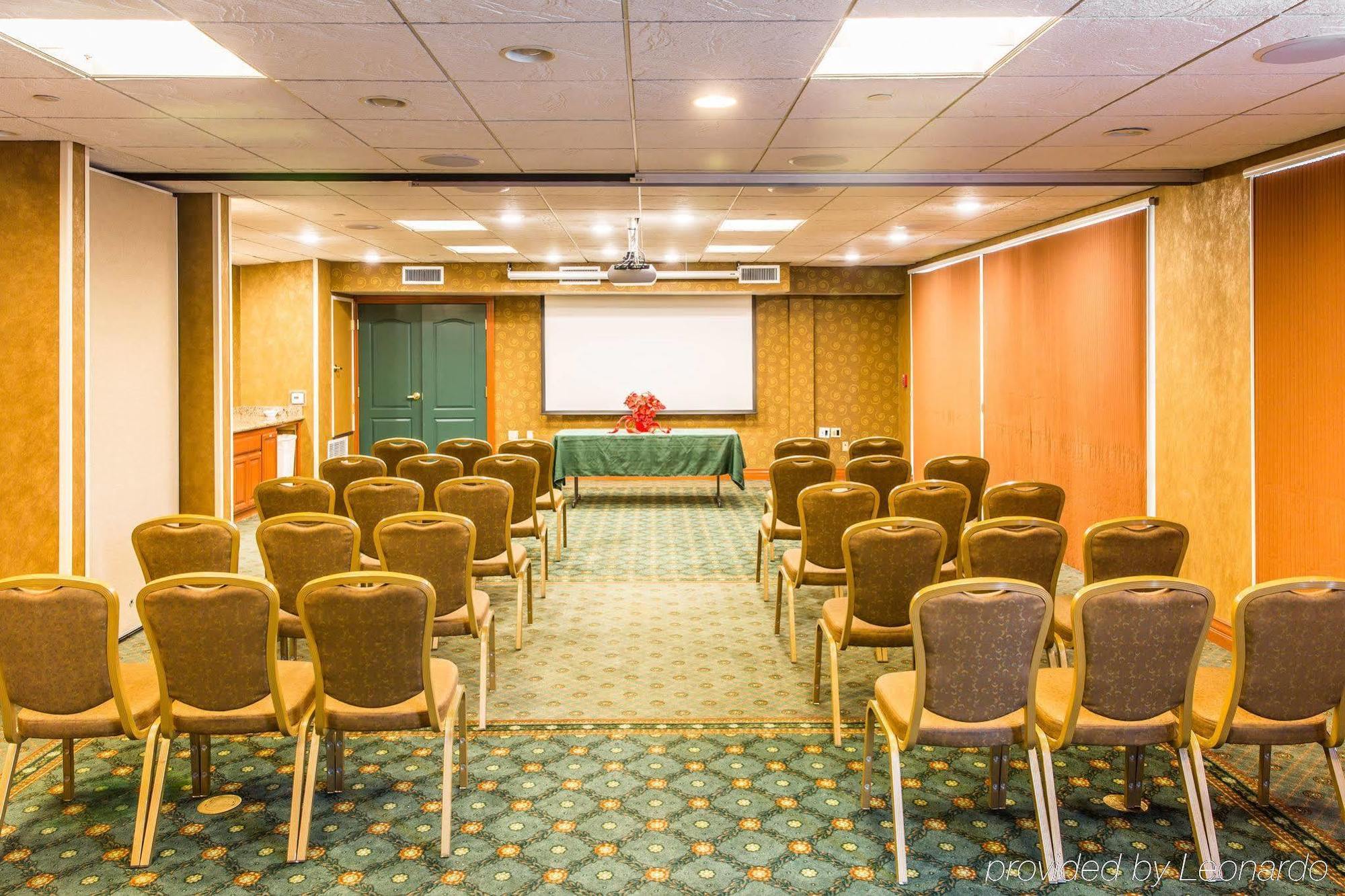 Spark By Hilton Redlands Buitenkant foto